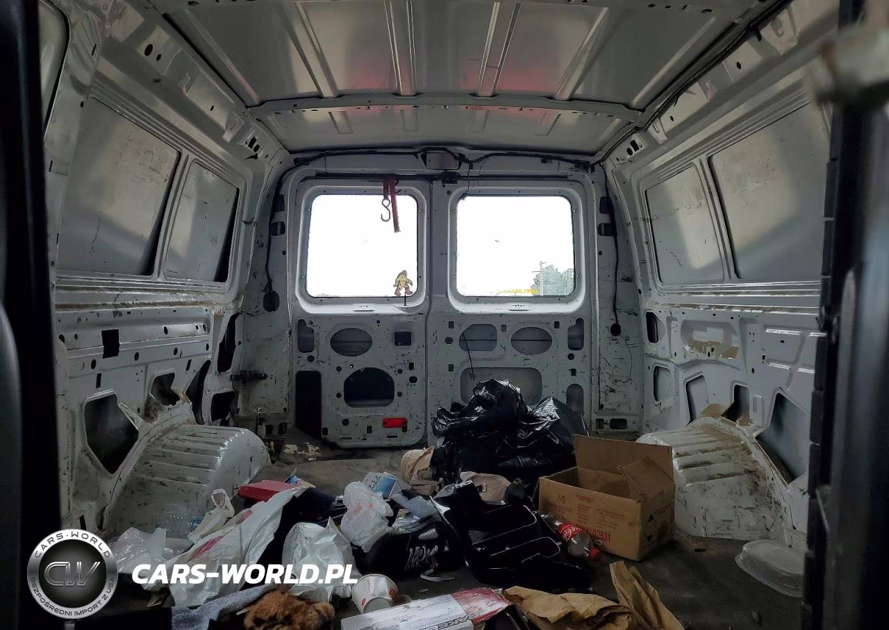 2010 Ford Econoline E250 Van VIN:1FTNE2EL2ADA19097 - 10