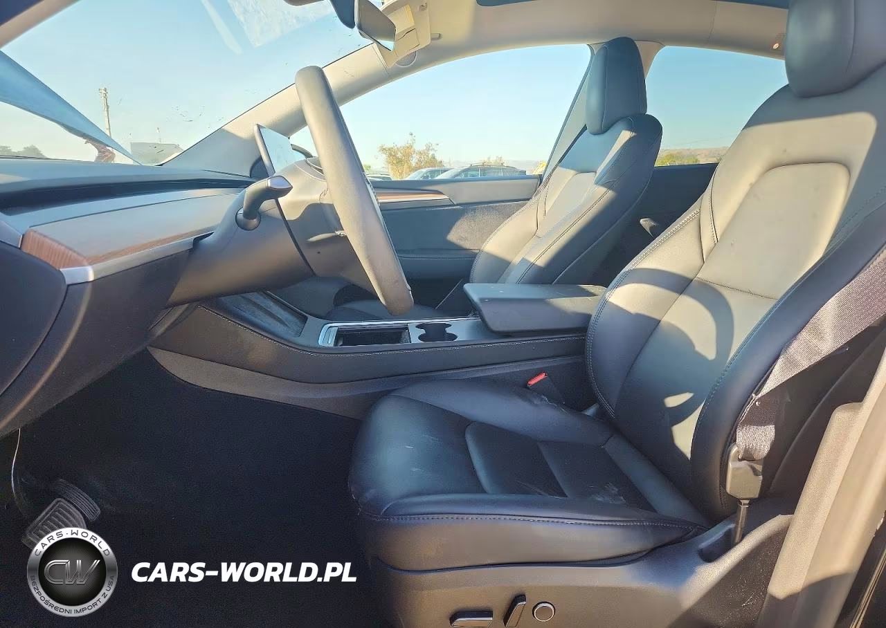 2024 Tesla Model Y VIN:7SAYGDEE1RF032502 - 7