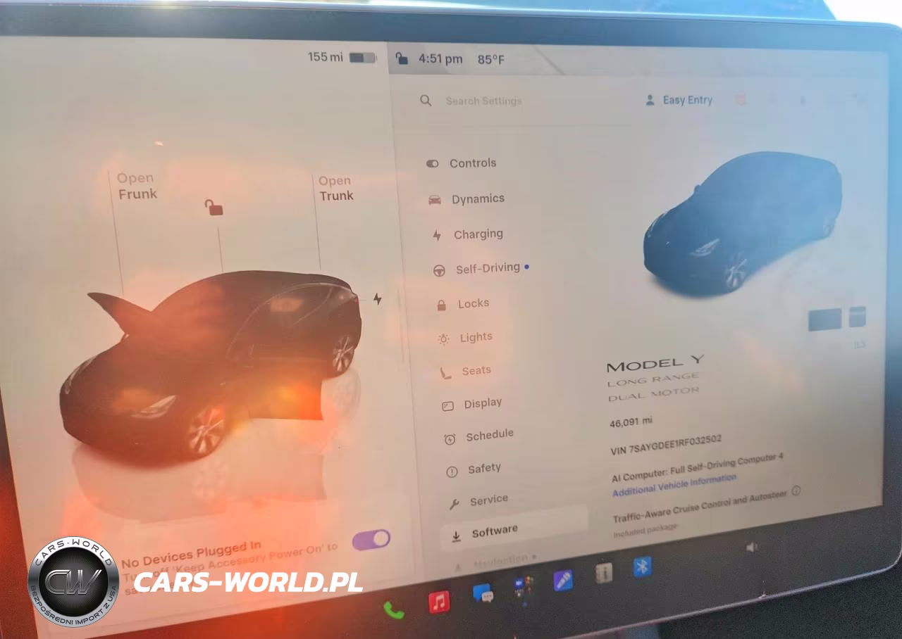 2024 Tesla Model Y VIN:7SAYGDEE1RF032502 - 9