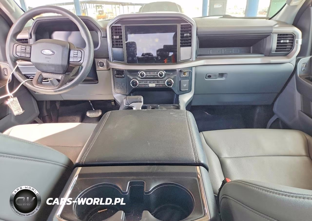 2025 Ford F150 Lightning Pro VIN:1FT6W1B78SWG00077 - 8