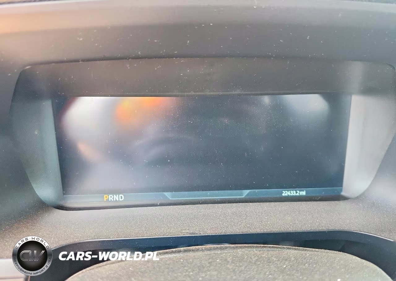 2025 Ford F150 Lightning Pro VIN:1FT6W1B78SWG00077 - 9