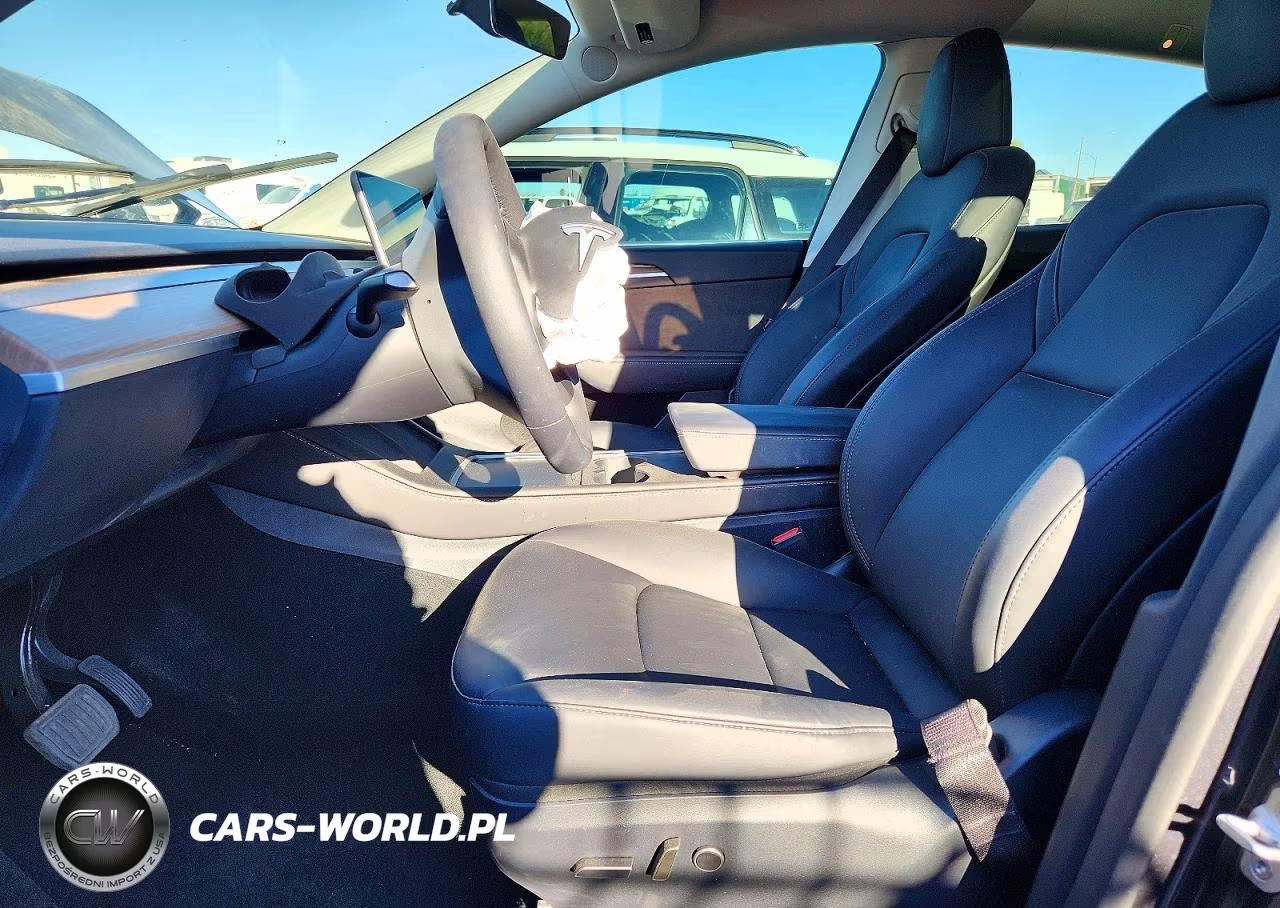 2024 Tesla Model Y VIN:7SAYGDEE7RF991046 - 7