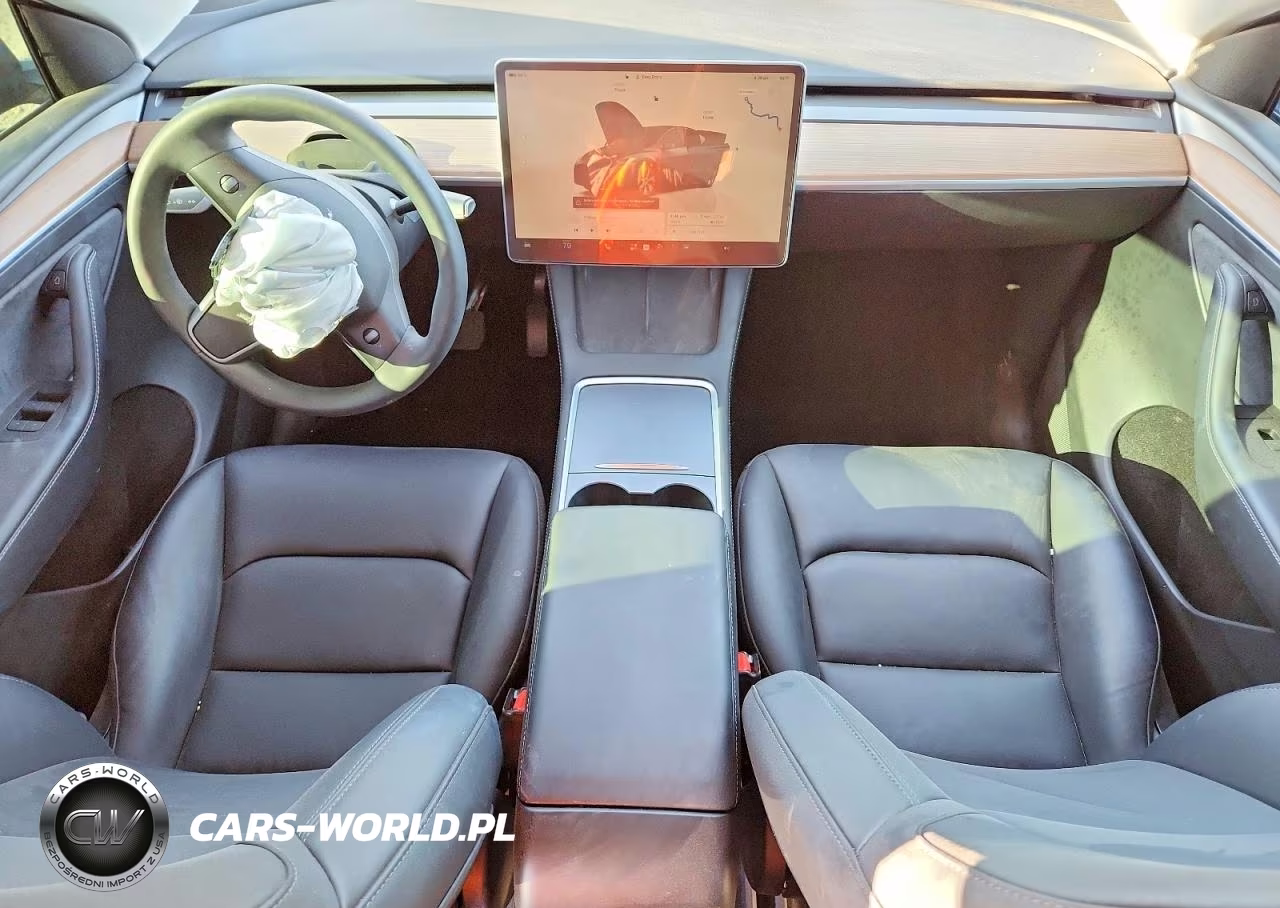 2024 Tesla Model Y VIN:7SAYGDEE7RF991046 - 8