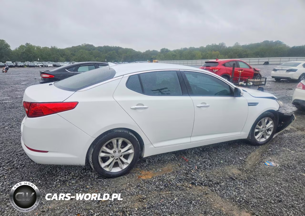 2013 Kia Optima Lx VIN:5XXGM4A75DG224018 - 3