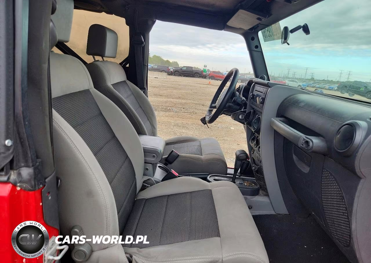 2009 Jeep Wrangler X VIN:1J4FA24109L747142 - 10