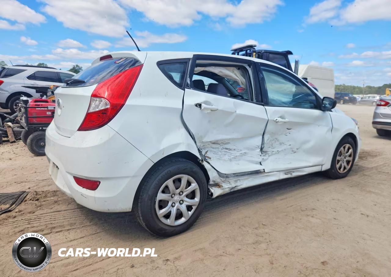 2012 Hyundai Accent Gs VIN:KMHCT5AE4CU012933 - 3