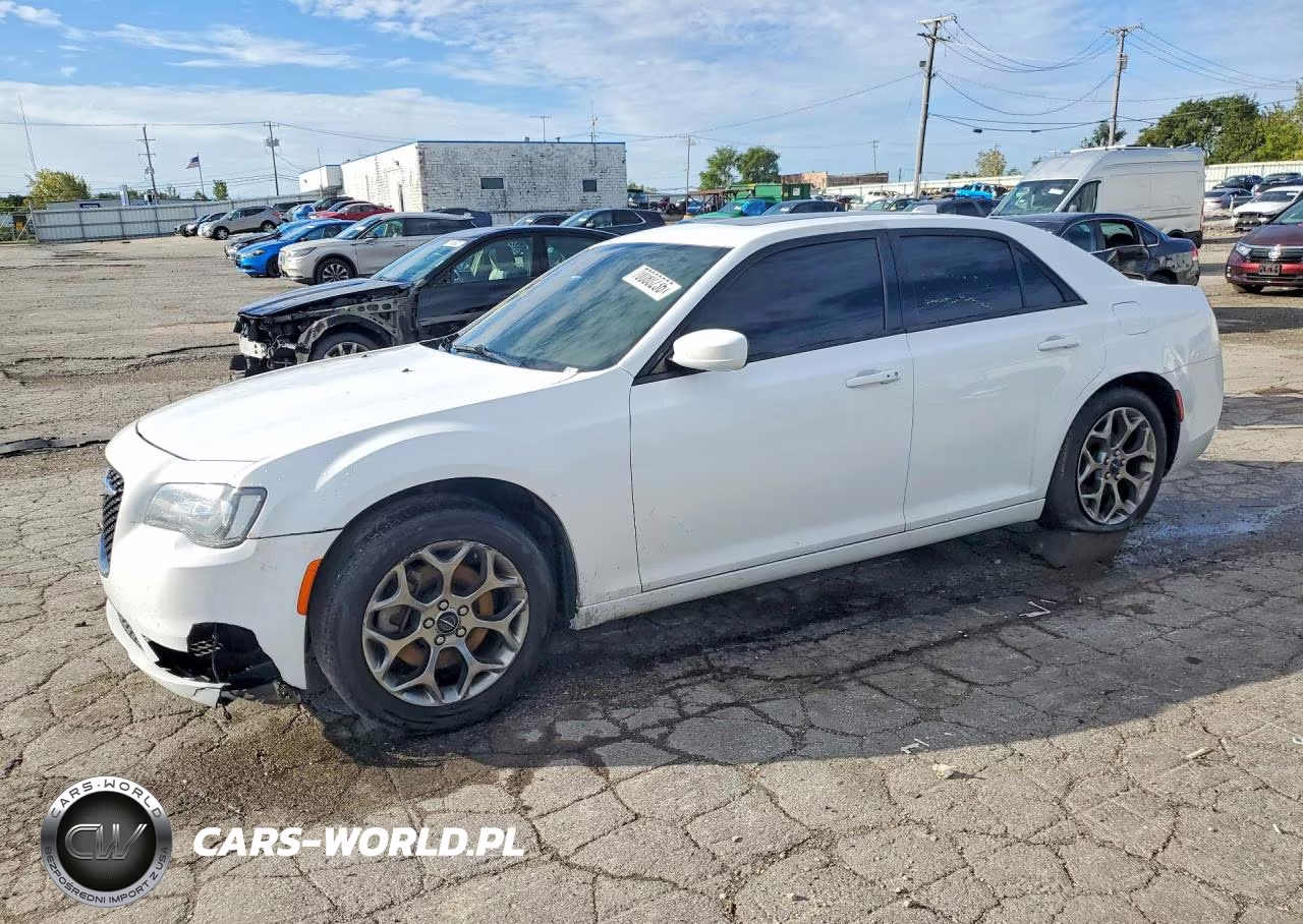 2015 Chrysler 300 S – zdjęcie 1 z 12