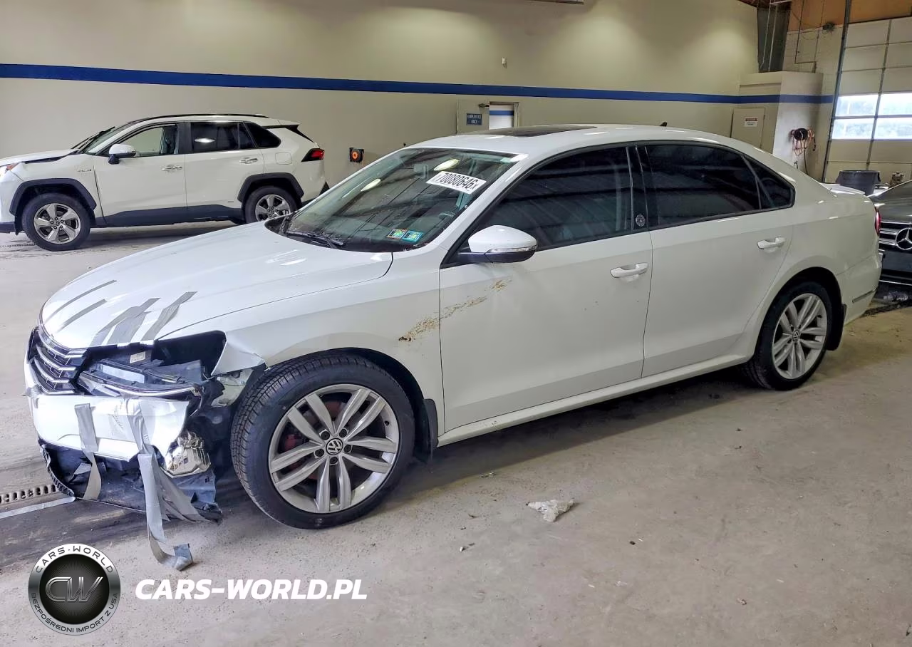 2019 Volkswagen Passat Wolfsburg VIN:1VWLA7A33KC000813 - 1