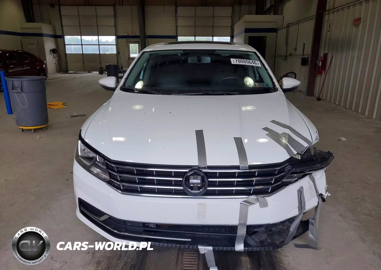 2019 Volkswagen Passat Wolfsburg VIN:1VWLA7A33KC000813 - 5