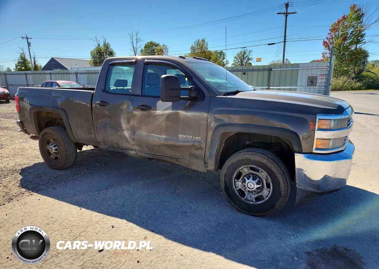 2015 Chevrolet Silverado K2500 Heavy Duty VIN:1GC2KUEG1FZ124069 - 4