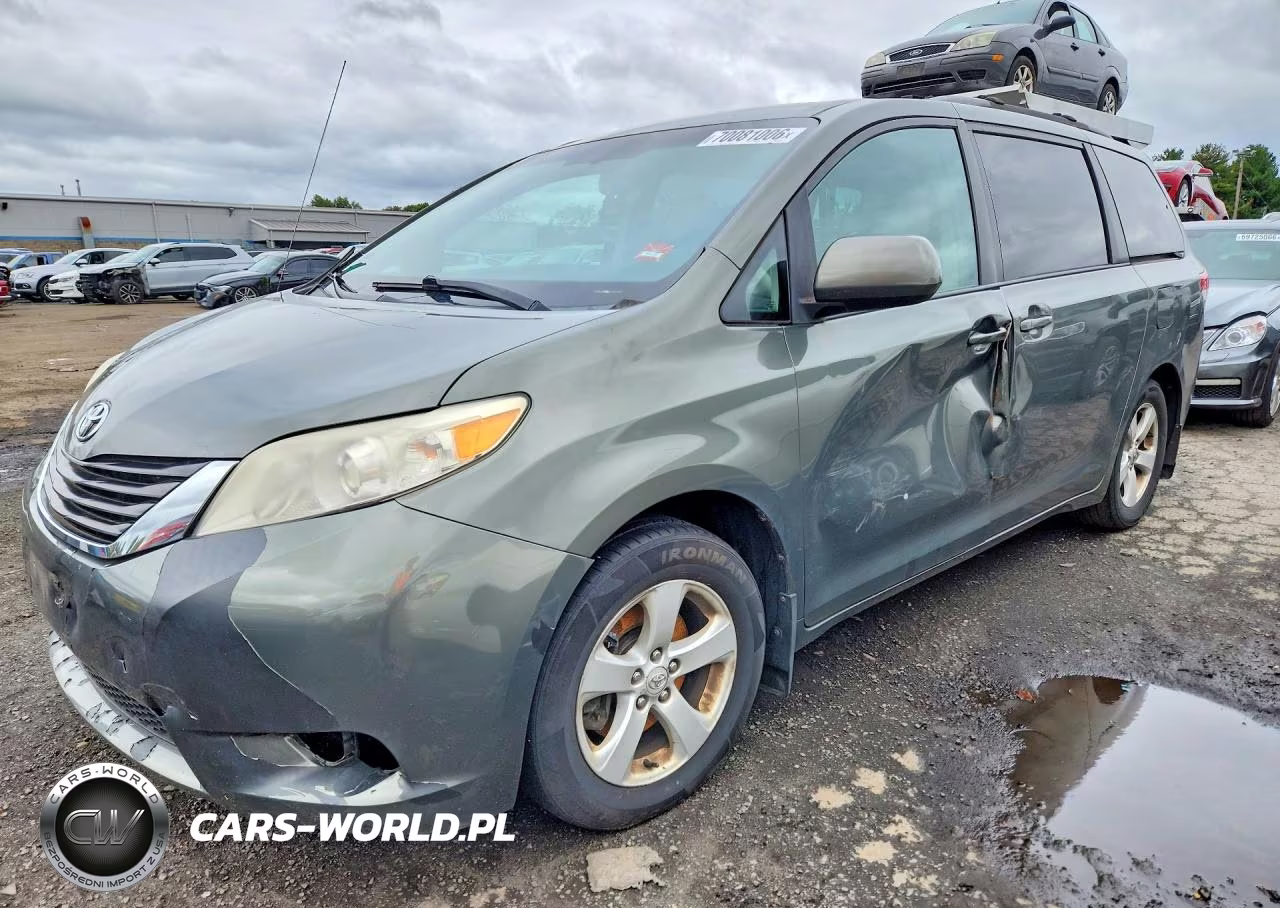 2011 Toyota Sienna Le VIN:5TDKK3DC3BS079043 - 1