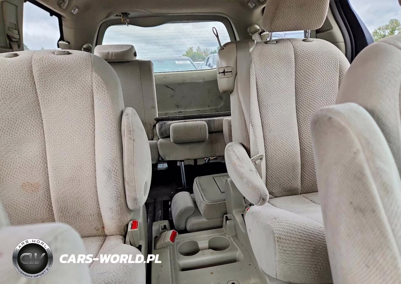 2011 Toyota Sienna Le VIN:5TDKK3DC3BS079043 - 10