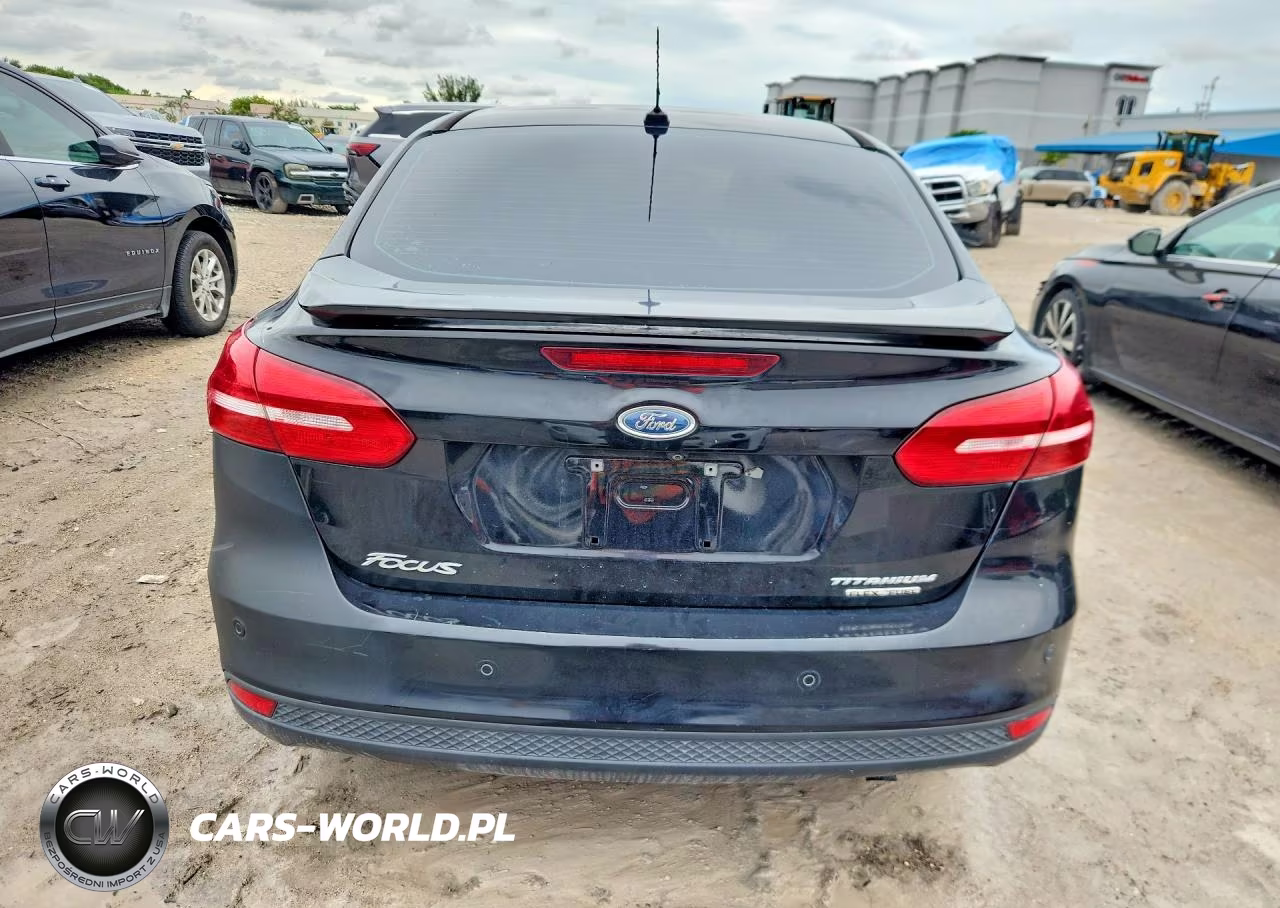 2016 Ford Focus Titanium VIN:1FADP3J23GL241838 - 6