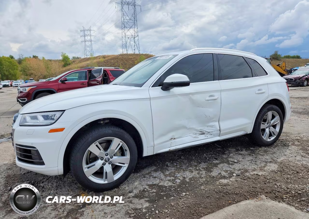 2018 Audi Q5 Premium Plus VIN:WA1BNAFY2J2076512 - 1