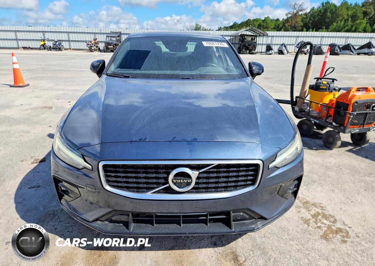 2019 Volvo S60 T5 R-Design VIN:7JR102FM1KG007139 - 5