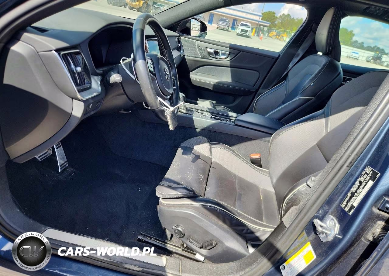 2019 Volvo S60 T5 R-Design VIN:7JR102FM1KG007139 - 7