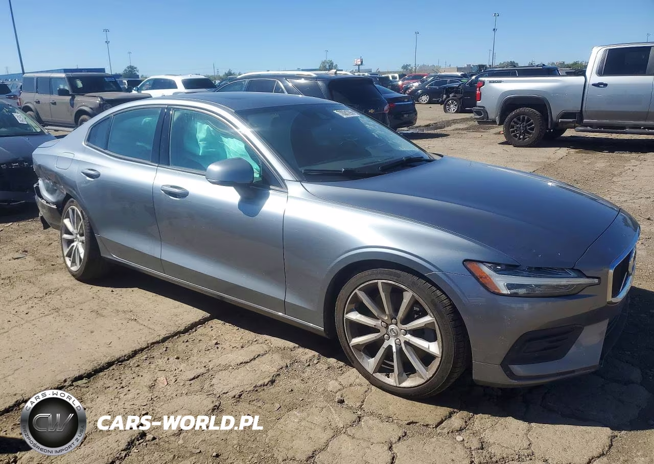 2020 Volvo S60 T6 Momentum VIN:7JRA22TK6LG039454 - 4