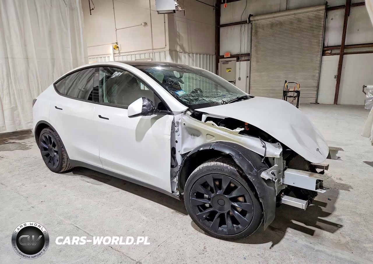 2022 Tesla Model Y VIN:7SAYGAEE1NF518882 - 4
