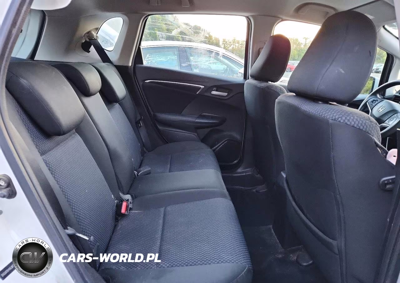 2020 Honda Fit Lx VIN:3HGGK5H48LM710845 - 10