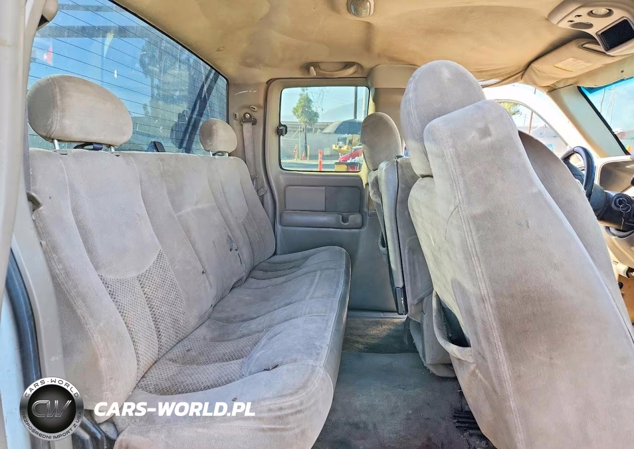 2003 Chevrolet Silverado C1500 VIN:1GCEC19T53E214053 - 10