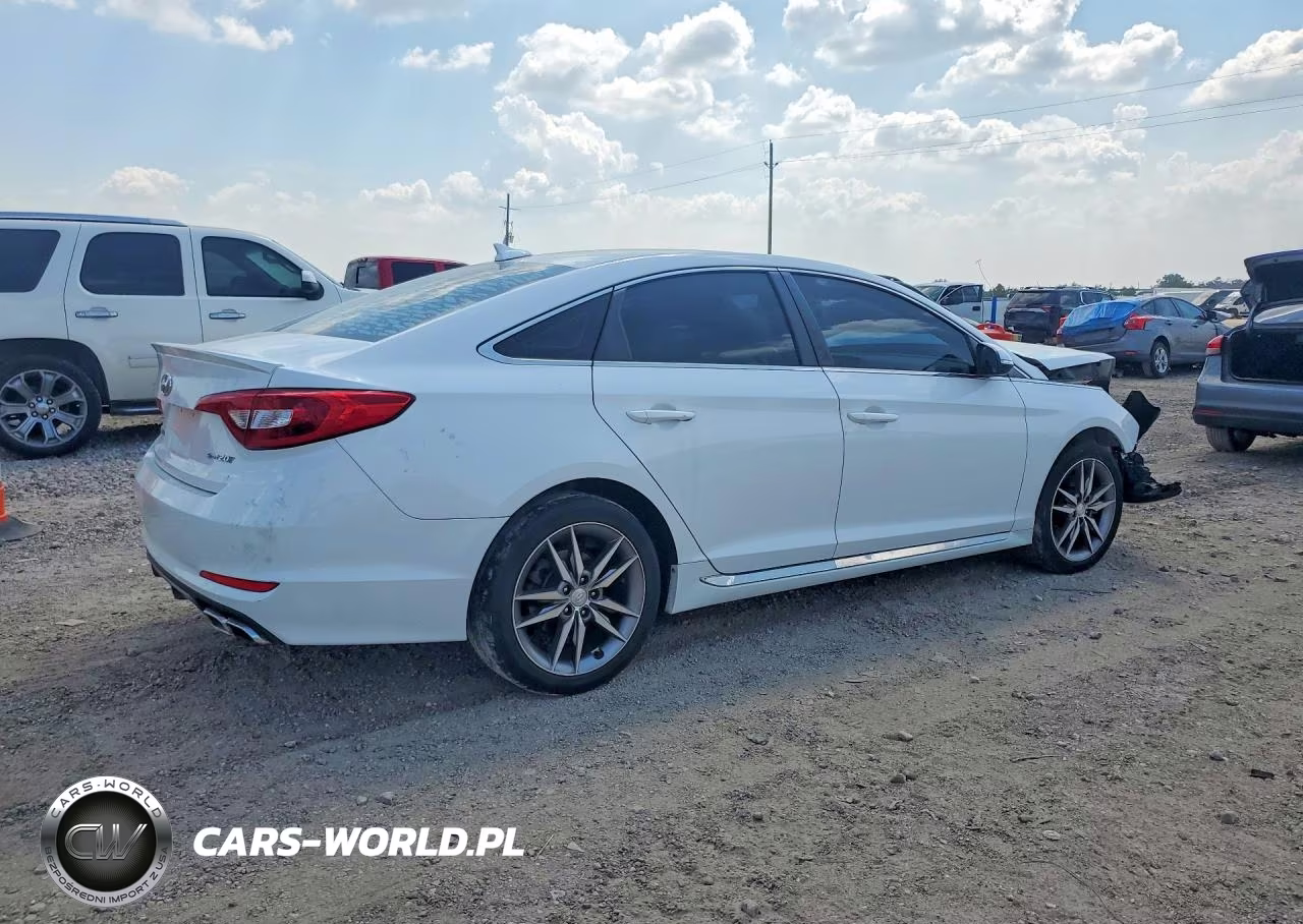 2017 Hyundai Sonata Sport VIN:5NPE34AB4HH524707 - 3