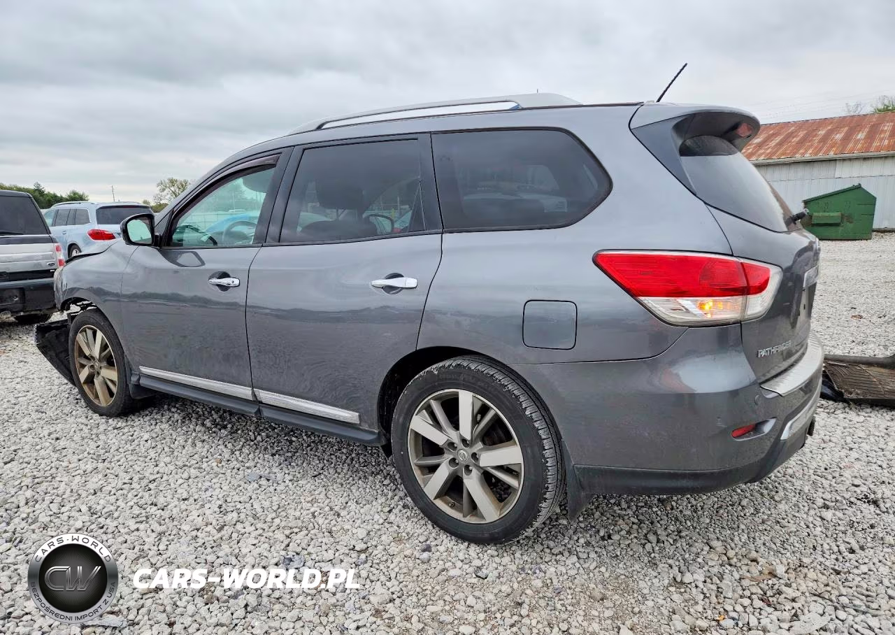 2015 Nissan Pathfinder Platinum VIN:5N1AR2MM5FC626696 - 2