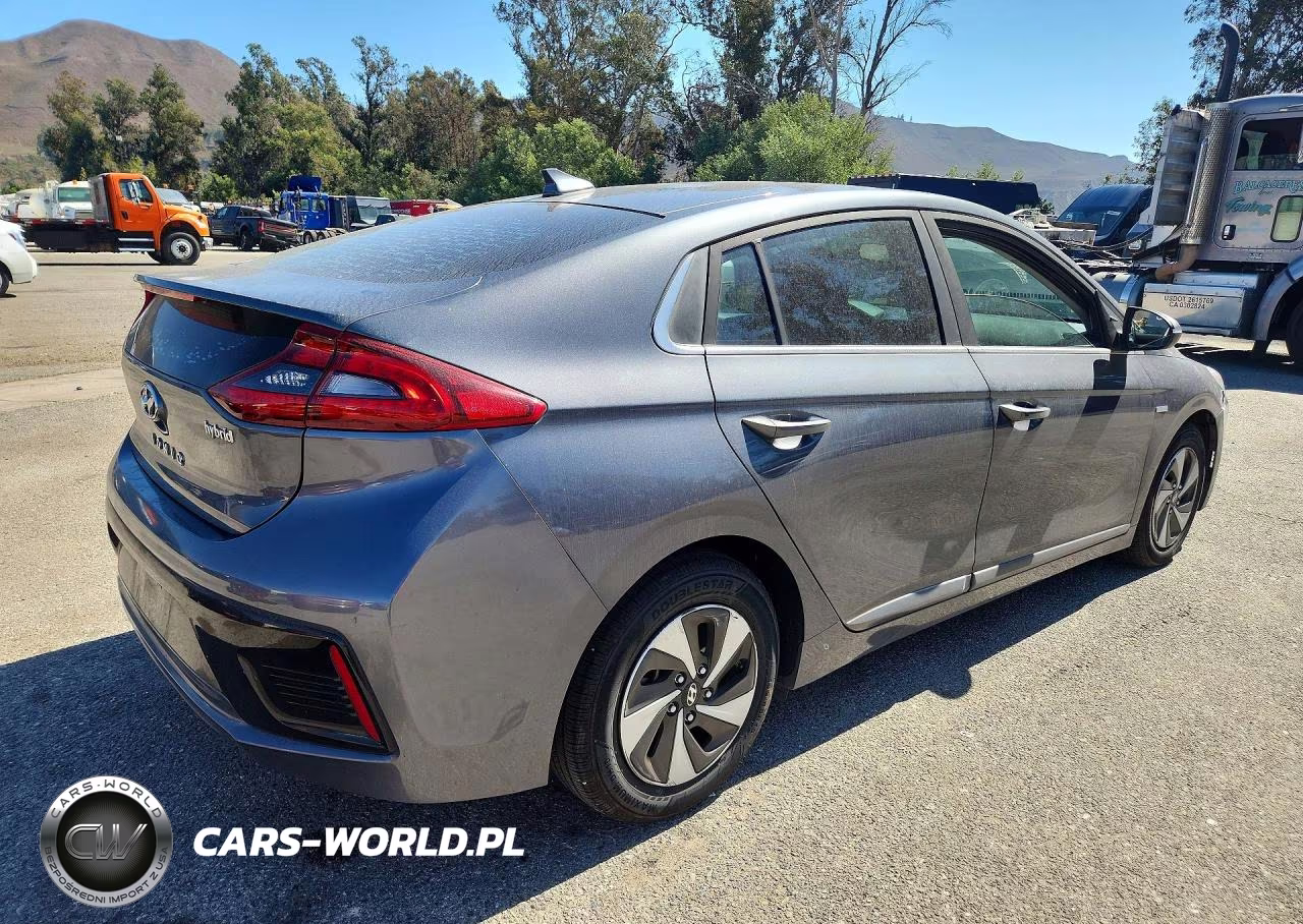 2017 Hyundai Ioniq Sel VIN:KMHC75LC3HU057675 - 3