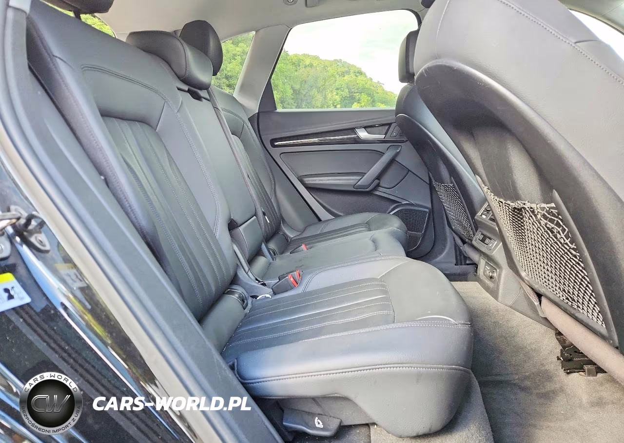 2020 Audi Q5 E Premium Plus VIN:WA1E2AFY9L2064382 - 11