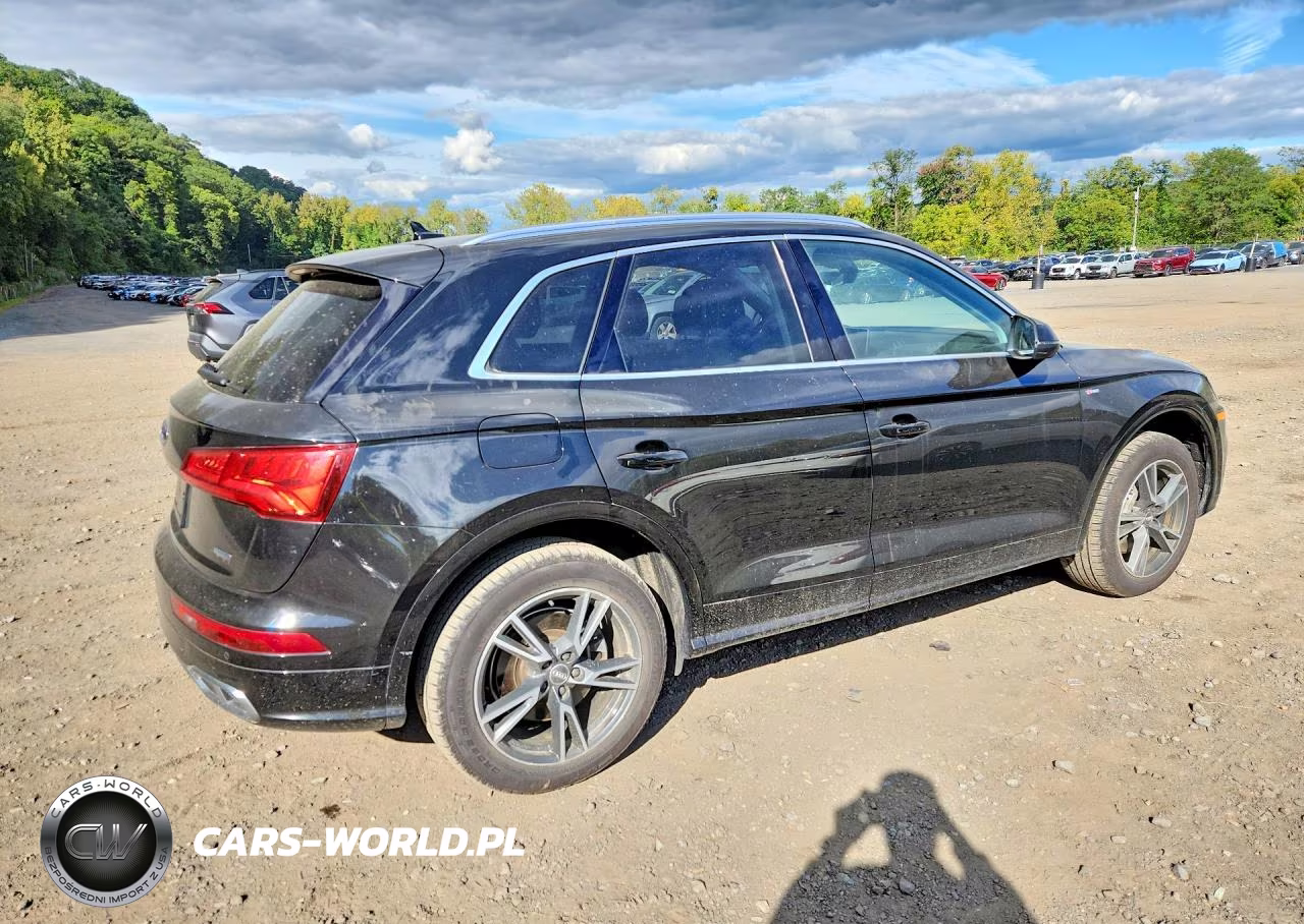 2020 Audi Q5 E Premium Plus VIN:WA1E2AFY9L2064382 - 3