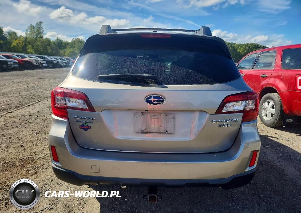 2015 Subaru Outback 3.6R Limited VIN:4S4BSENC7F3288671 - 6