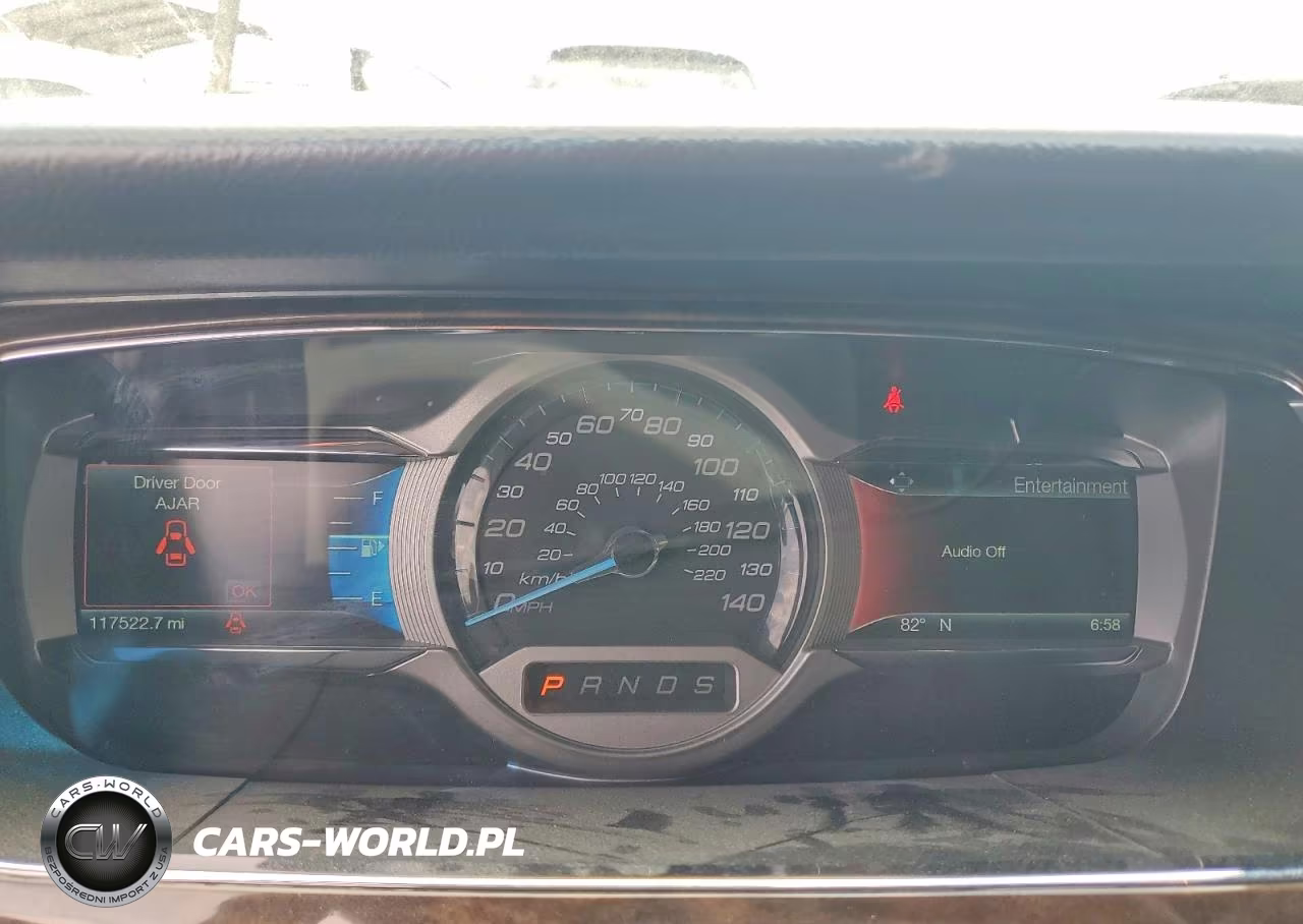 2018 Ford Taurus Limited VIN:1FAHP2F80JG134917 - 9