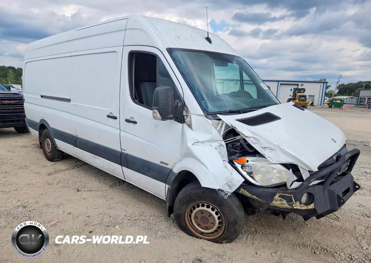 2013 Mercedes-Benz Sprinter 2500 VIN:WD3PE8CCXD5770181 - 4