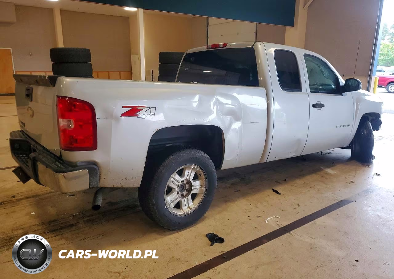 2011 Chevrolet Silverado K1500 Lt VIN:1GCRKSE33BZ278471 - 3