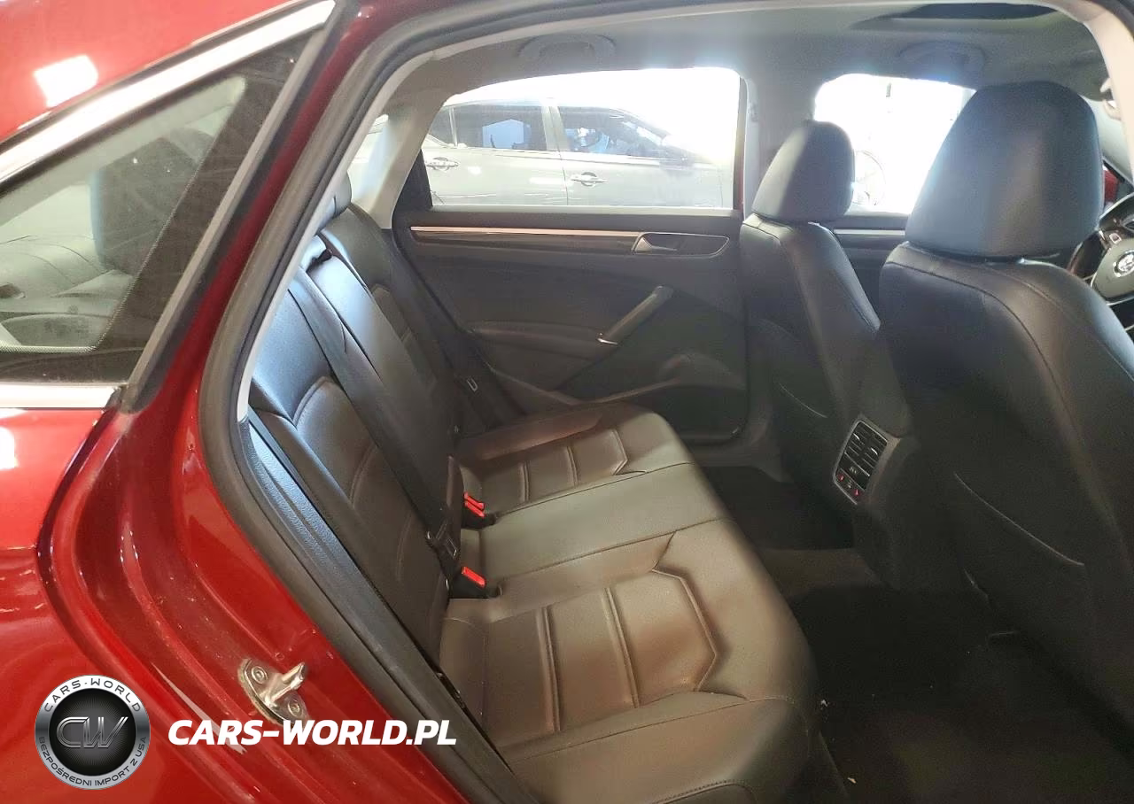 2018 Volkswagen Passat Se VIN:1VWBA7A30JC045377 - 10