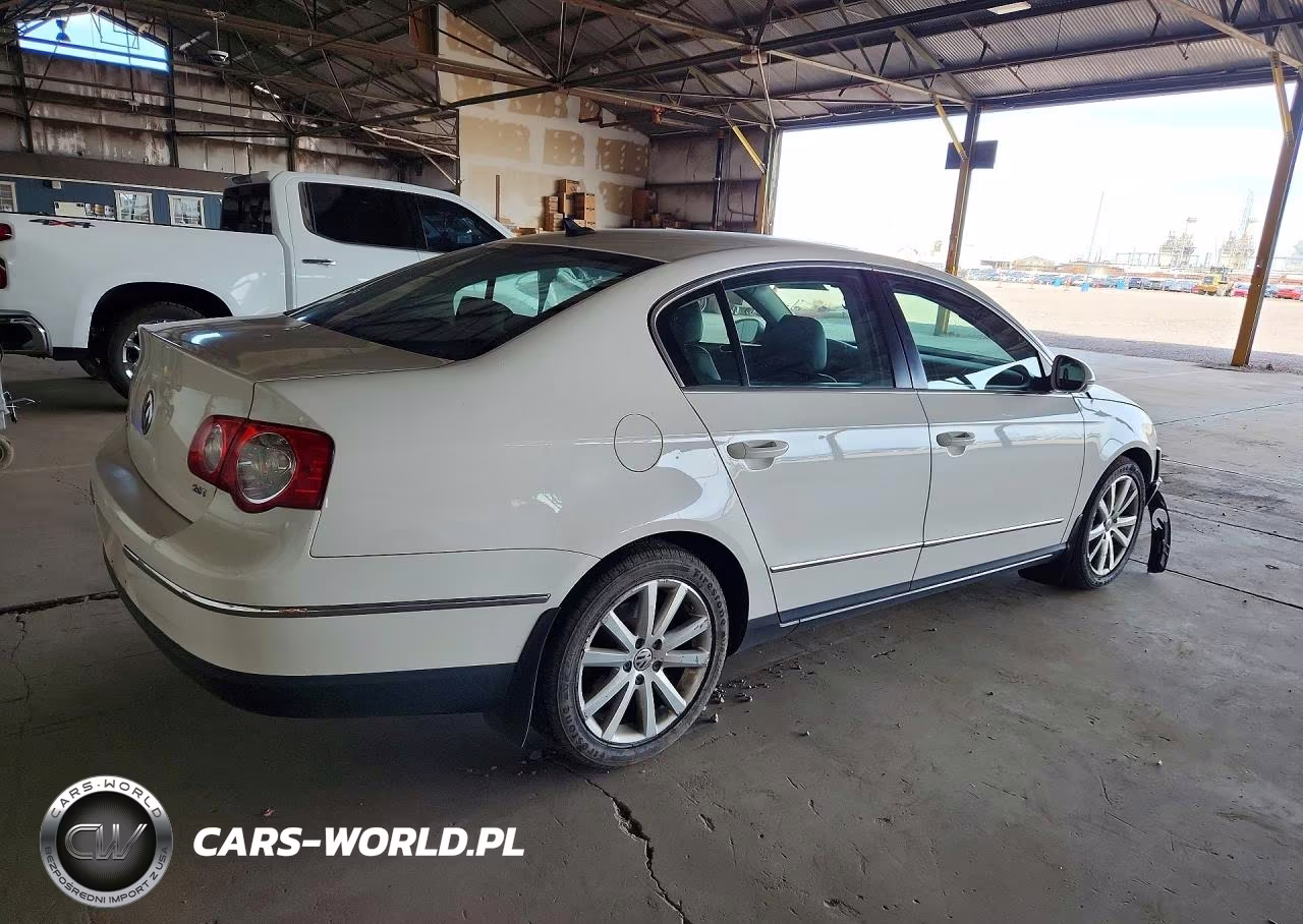 2010 Volkswagen Passat Komfort VIN:WVWJM7AN5AE106461 - 3