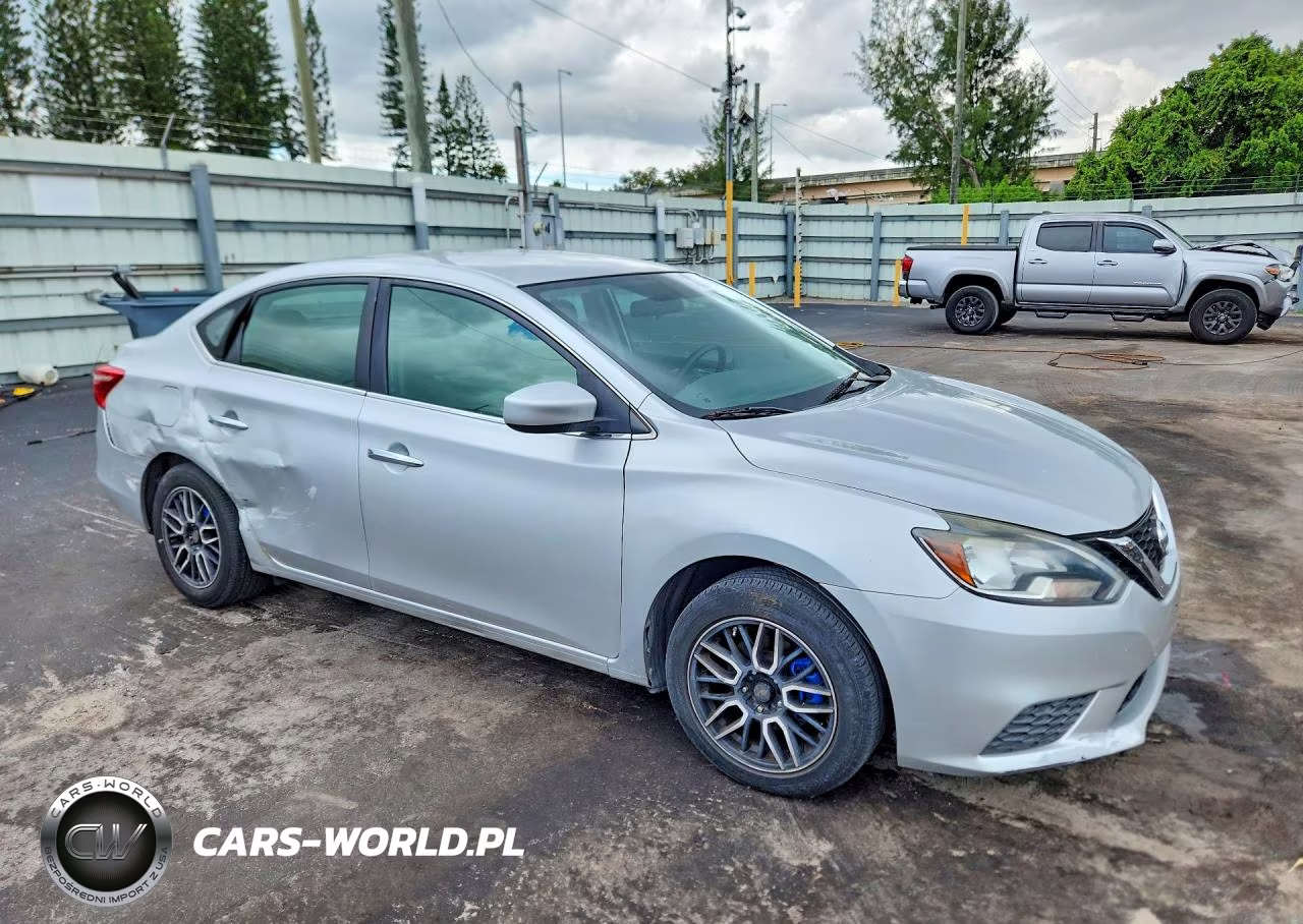 2016 Nissan Sentra S VIN:3N1AB7AP1GY217708 - 4