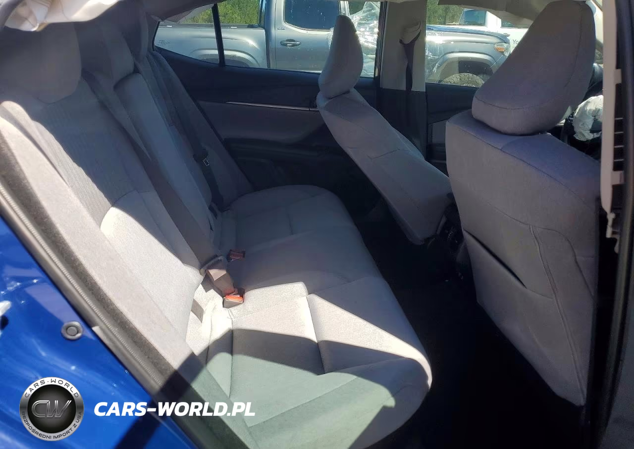 2026 Toyota Camry Le VIN:4T1DAACK8TU270989 - 10