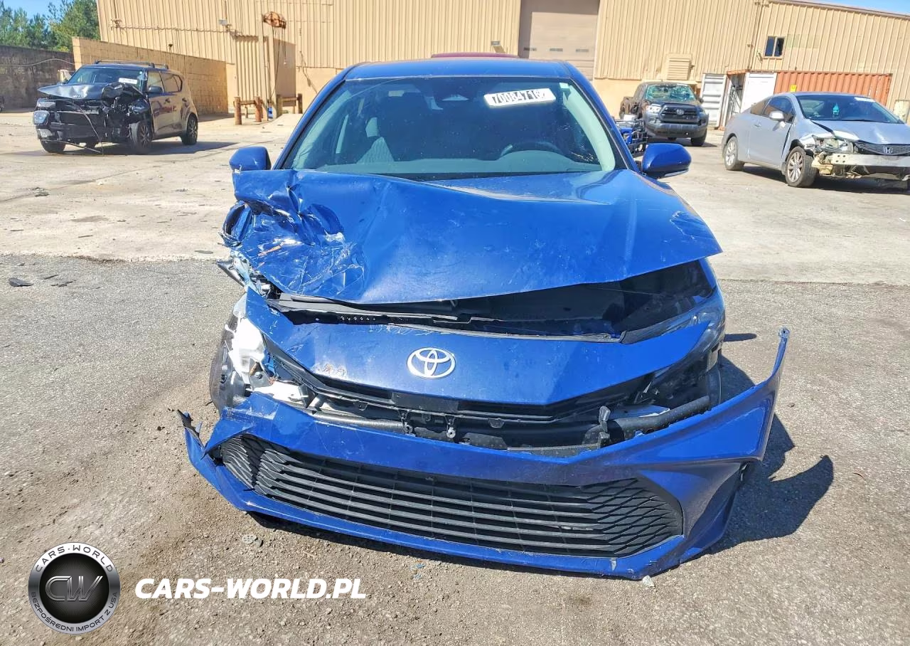 2026 Toyota Camry Le VIN:4T1DAACK8TU270989 - 5
