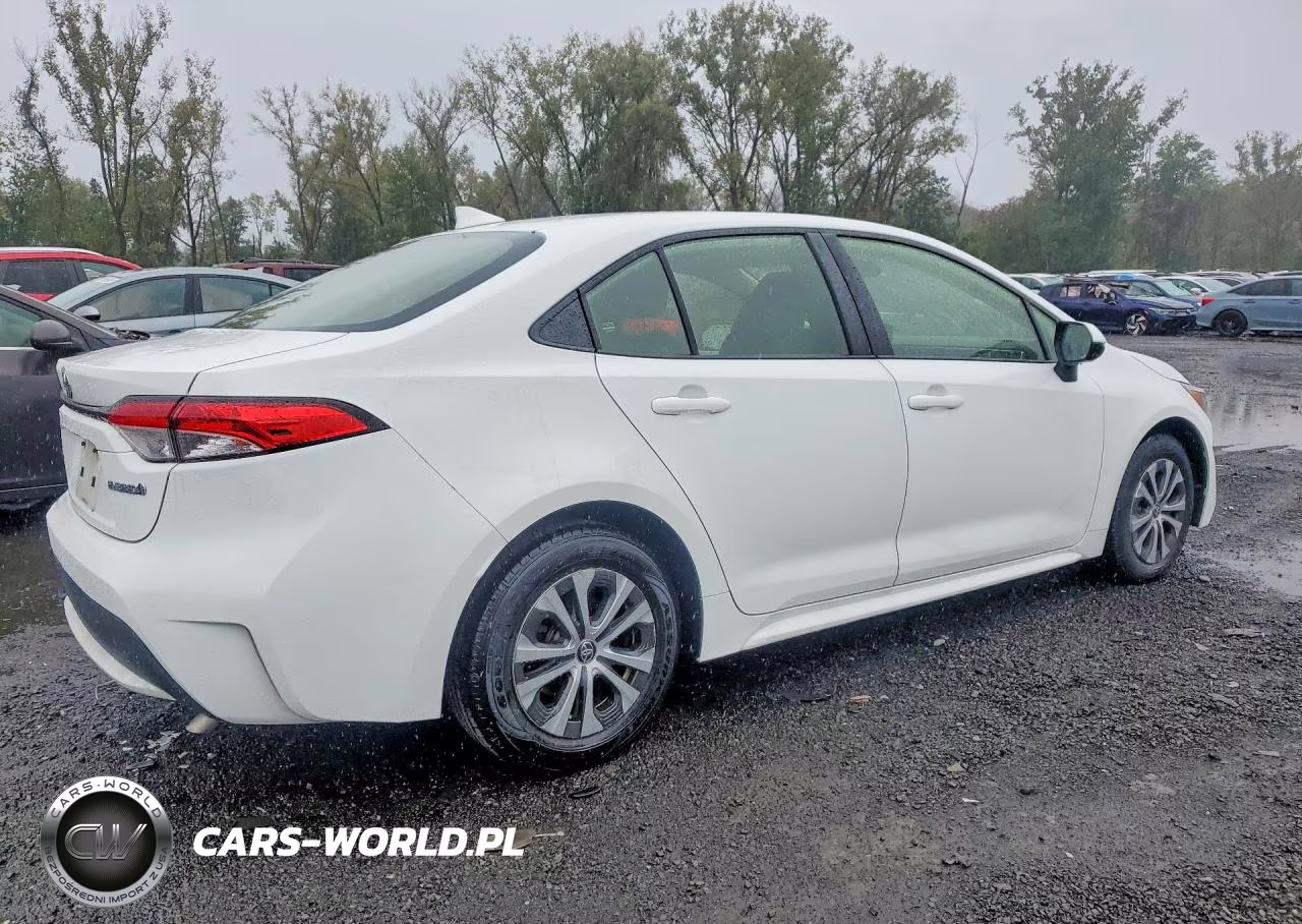 2022 Toyota Corolla Le VIN:JTDEAMDE8N3009213 - 3