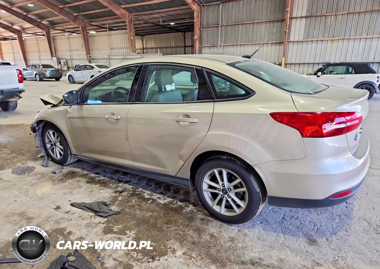 2018 Ford Focus Se VIN:1FADP3FE6JL220394 - 2