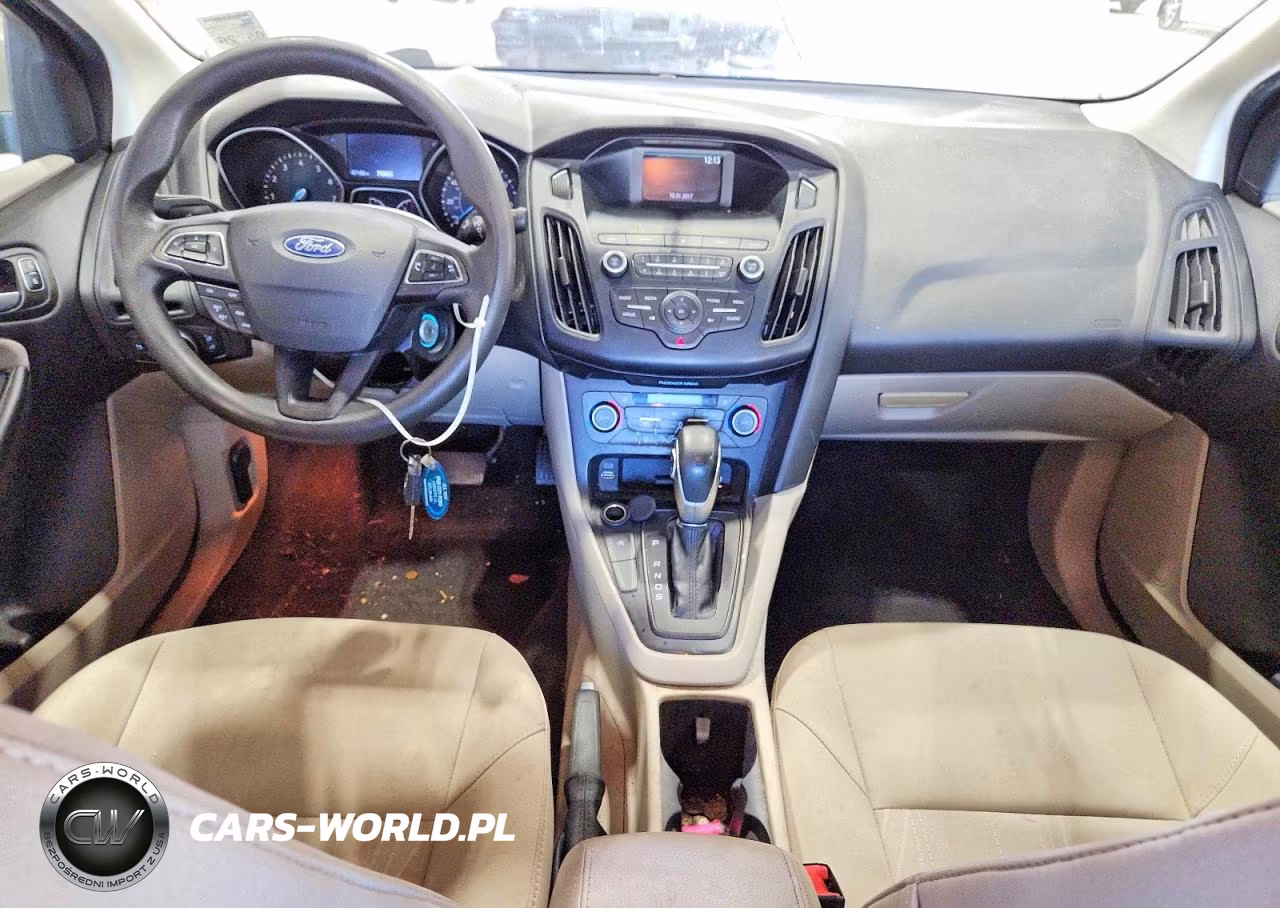 2018 Ford Focus Se VIN:1FADP3FE6JL220394 - 8