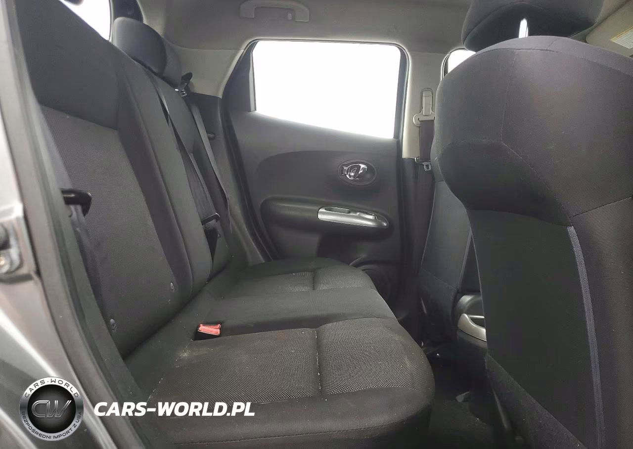 2011 Nissan Juke S VIN:JN8AF5MR5BT017469 - 10