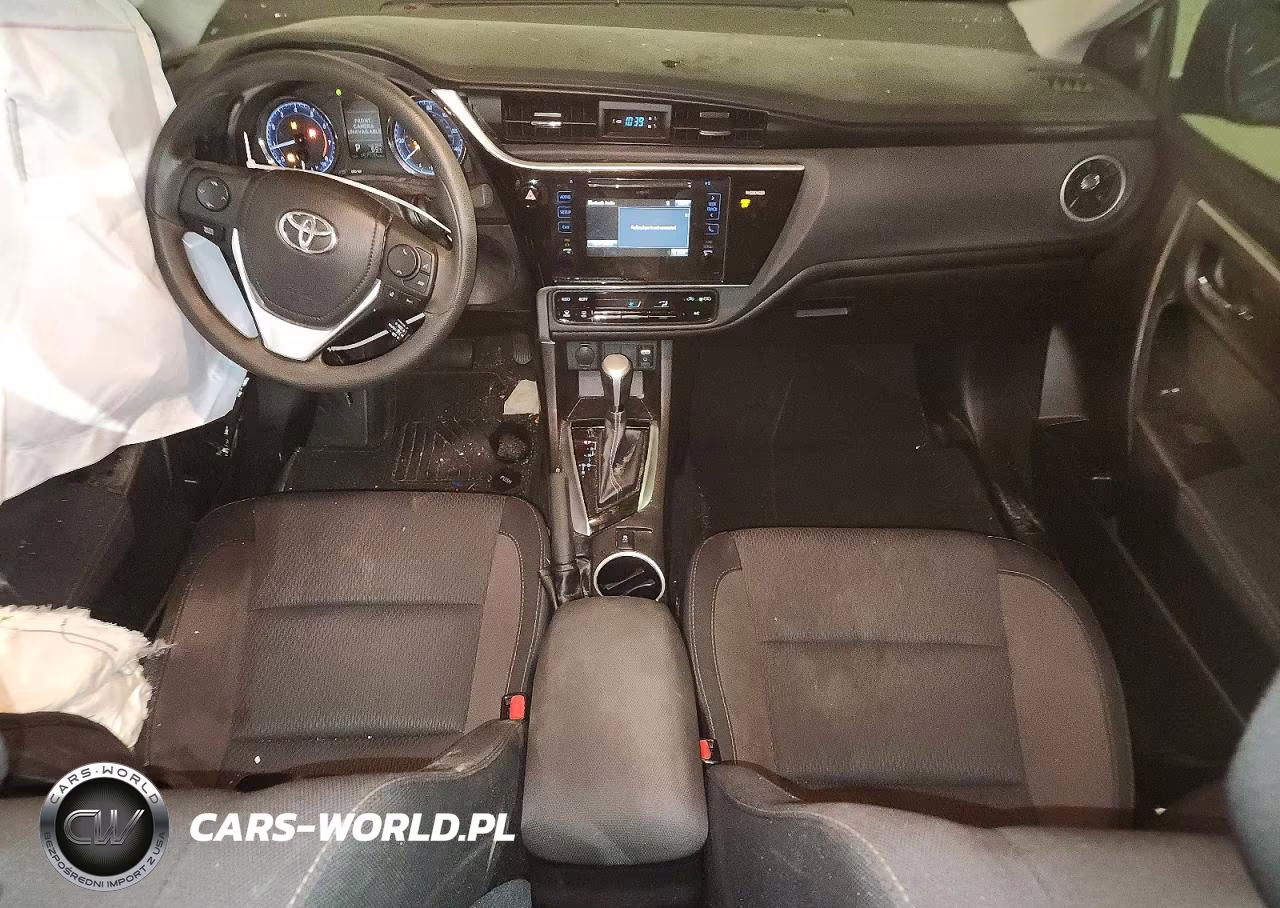 2017 Toyota Corolla Le VIN:2T1BURHEXHC834179 - 8
