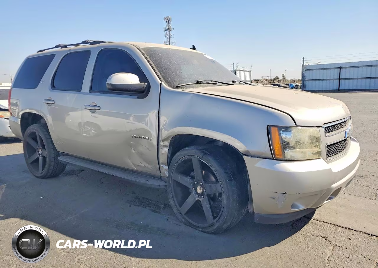 2007 Chevrolet Tahoe C1500 VIN:1GNFC13J17J194657 - 4