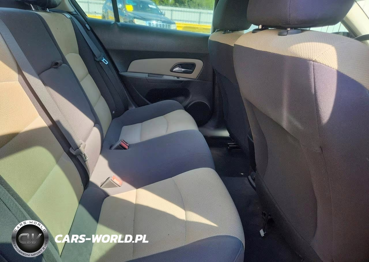 2014 Chevrolet Cruze Ls VIN:1G1PA5SH9E7209045 - 10