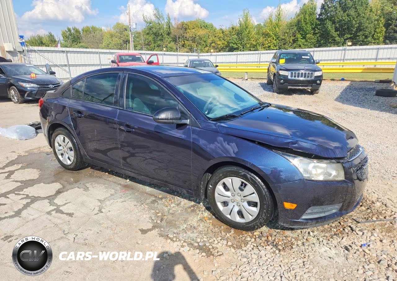 2014 Chevrolet Cruze Ls VIN:1G1PA5SH9E7209045 - 4