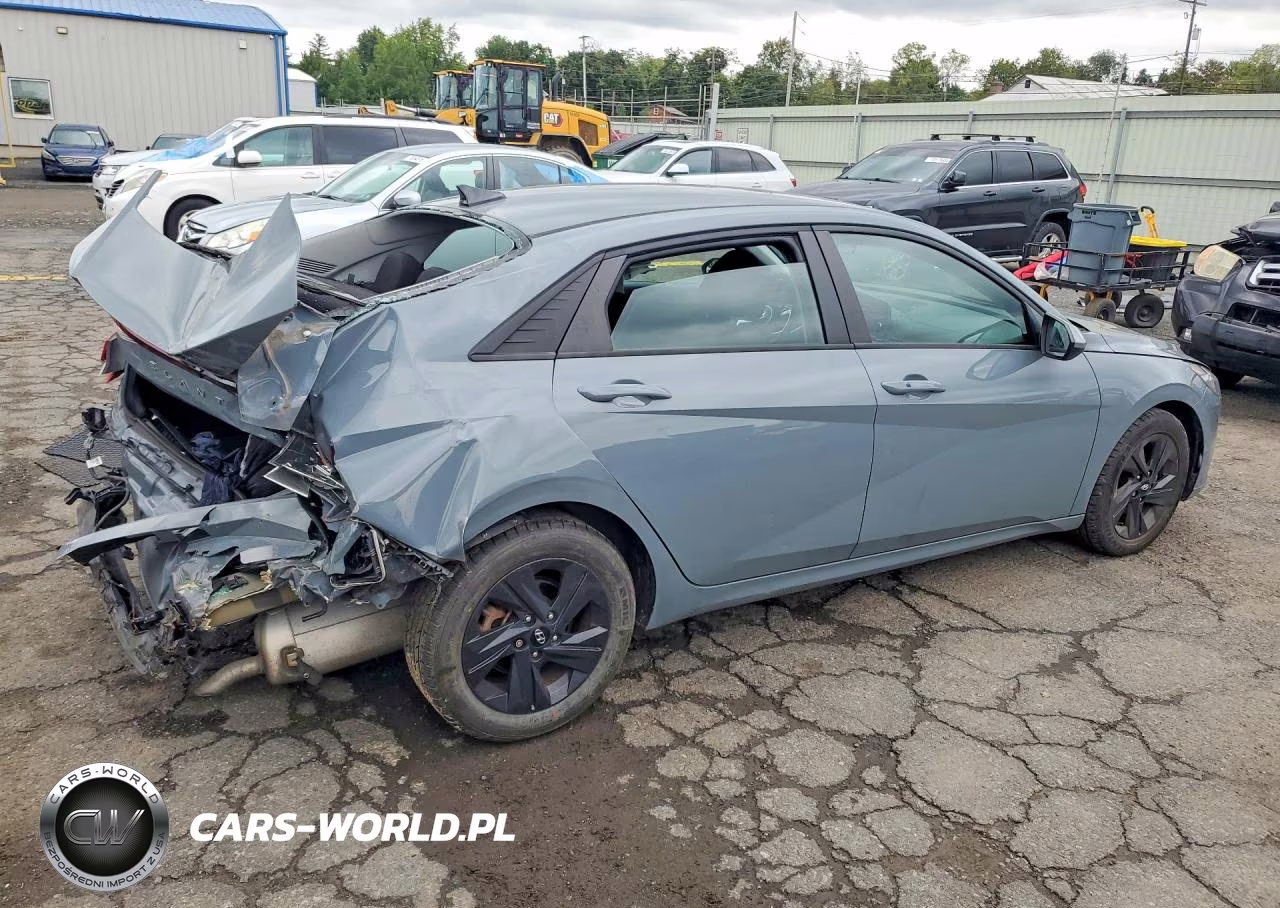 2022 Hyundai Elantra Sel VIN:KMHLM4AG8NU243751 - 3