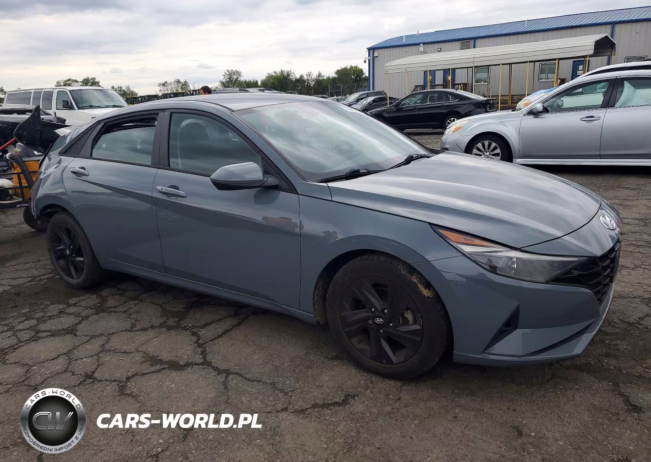 2022 Hyundai Elantra Sel VIN:KMHLM4AG8NU243751 - 4