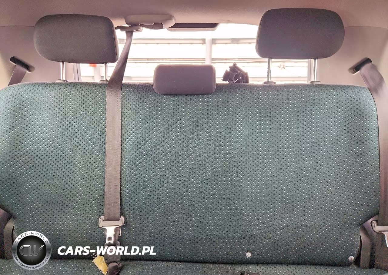 2007 Toyota Yaris VIN:JTDJT923X75066141 - 10