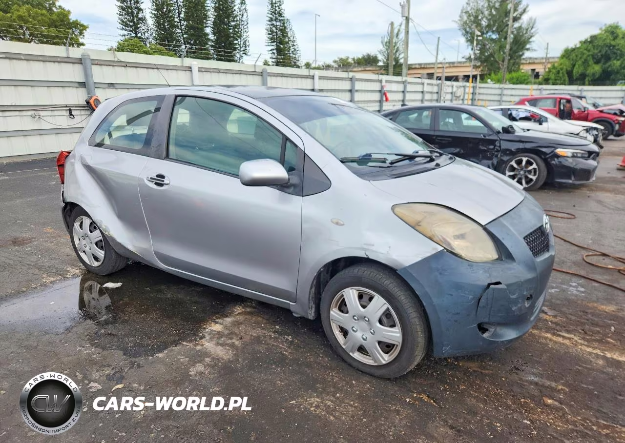 2007 Toyota Yaris VIN:JTDJT923X75066141 - 4